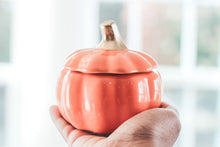 Load image into Gallery viewer, Ceramic Pumpkin Candle - Orange